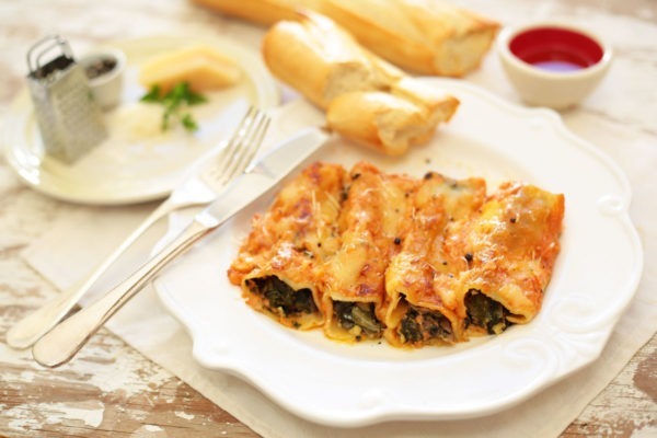 Spinach and Feta Cannelloni